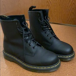 Dr. Martens 1460 Greasy black